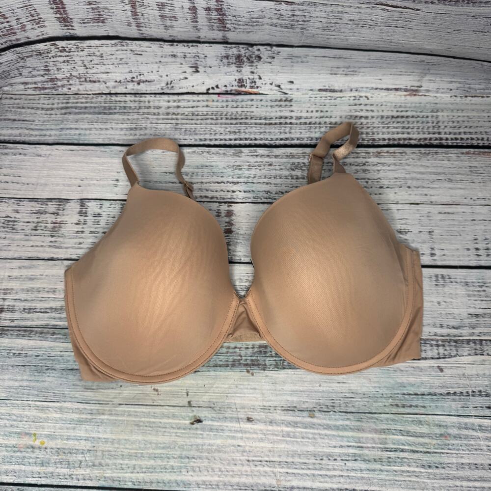 Victoria’s Secret T-Shirt Lightly Lined Demi Size 36DD